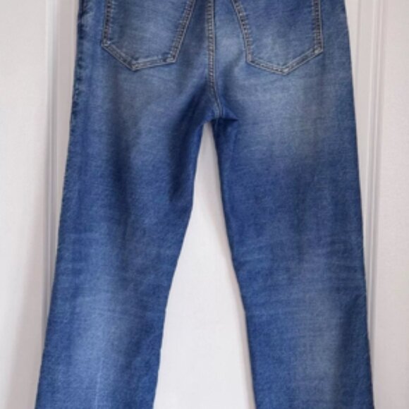 🎊 SOLD 🎊AUTHENTIC 2024 SS24 Runway Chanel Denim Jeans, Size 38 - Picture 2 of 15